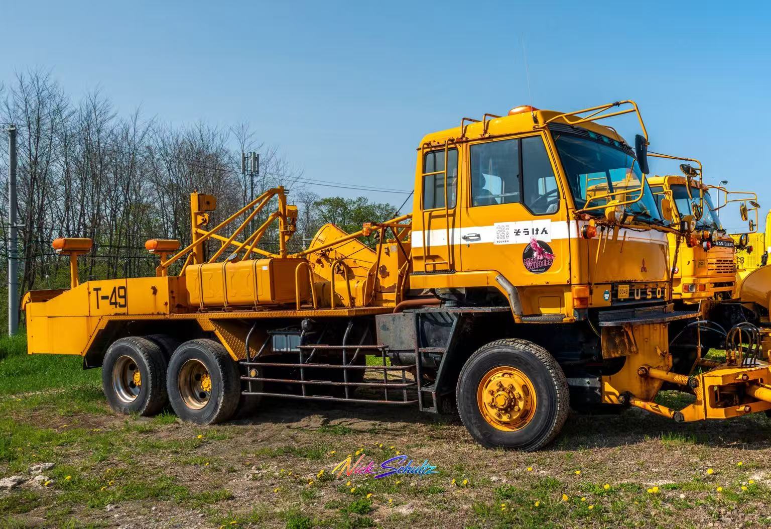 Fuso The Great FW429M Snowplow Truck In Hokkaido